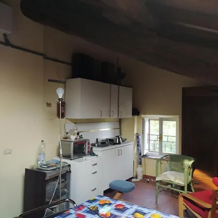 Stanza Privata Vicino A Parma In Apartamento